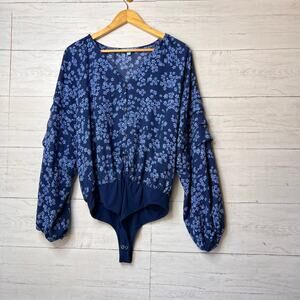 Draper James RSVP Bodysuit Womens Size Large Blue Floral Pleated Sleeves